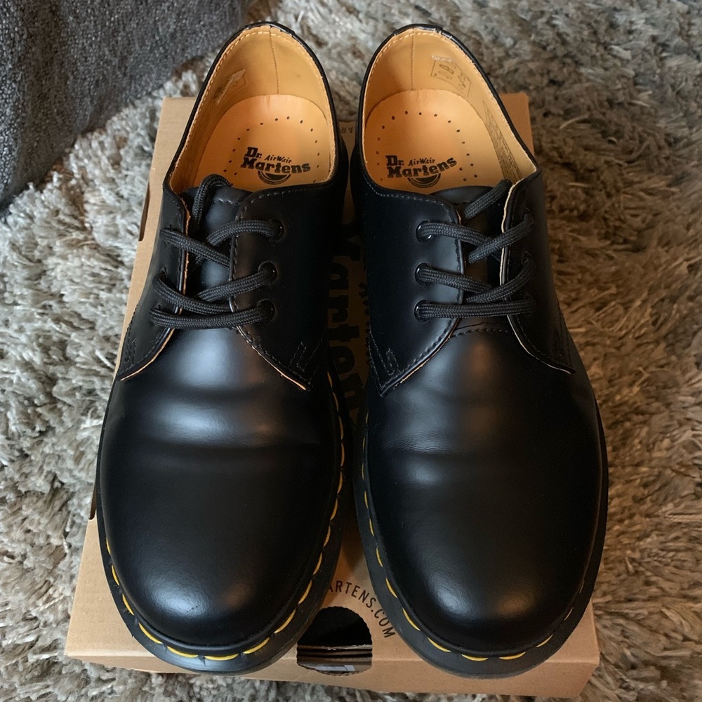 1461 Smooth Dr Martens